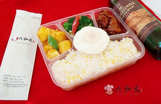摩登7快餐盘点那些深受上班族欢迎的便当盒饭