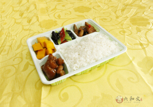 适应广大群众选择的快餐——摩登7快餐