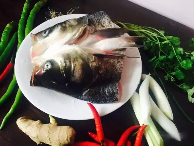 解解暑气——豆腐鱼头汤