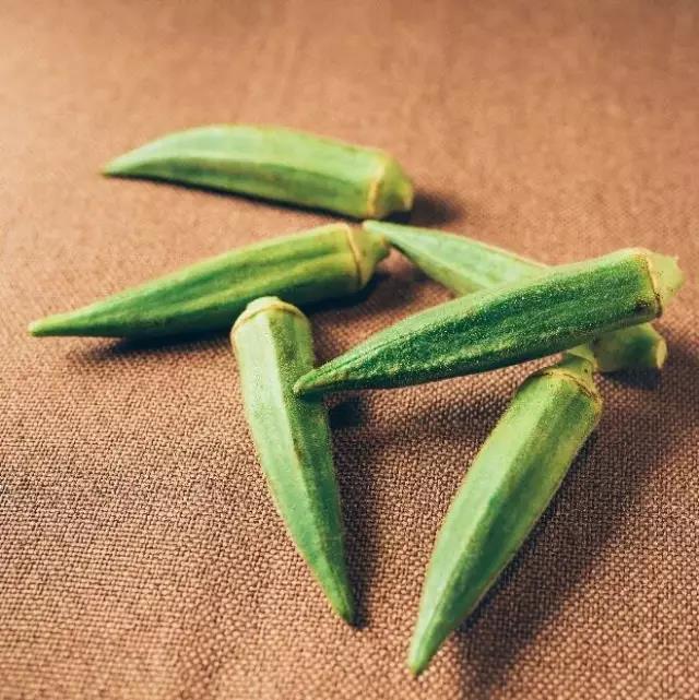 秋葵，倍受追捧的养生蔬菜，怎么吃更好？