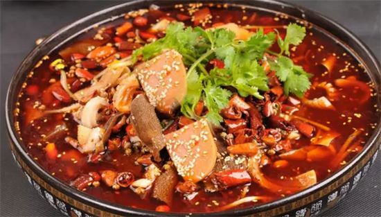 香辣鲜美的经典川菜毛血旺