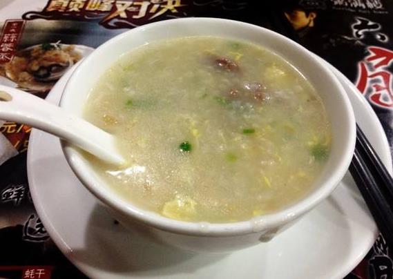 超级丝滑鲜香的滑蛋牛肉粥香到让人口水泛滥