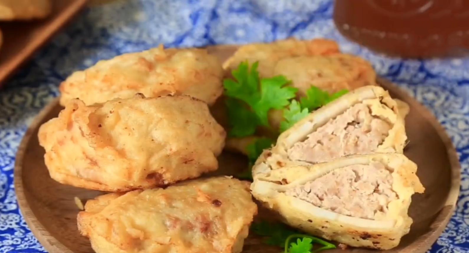 「炸藕合」莲藕换个新吃法！脆口的藕包裹着肉馅儿!