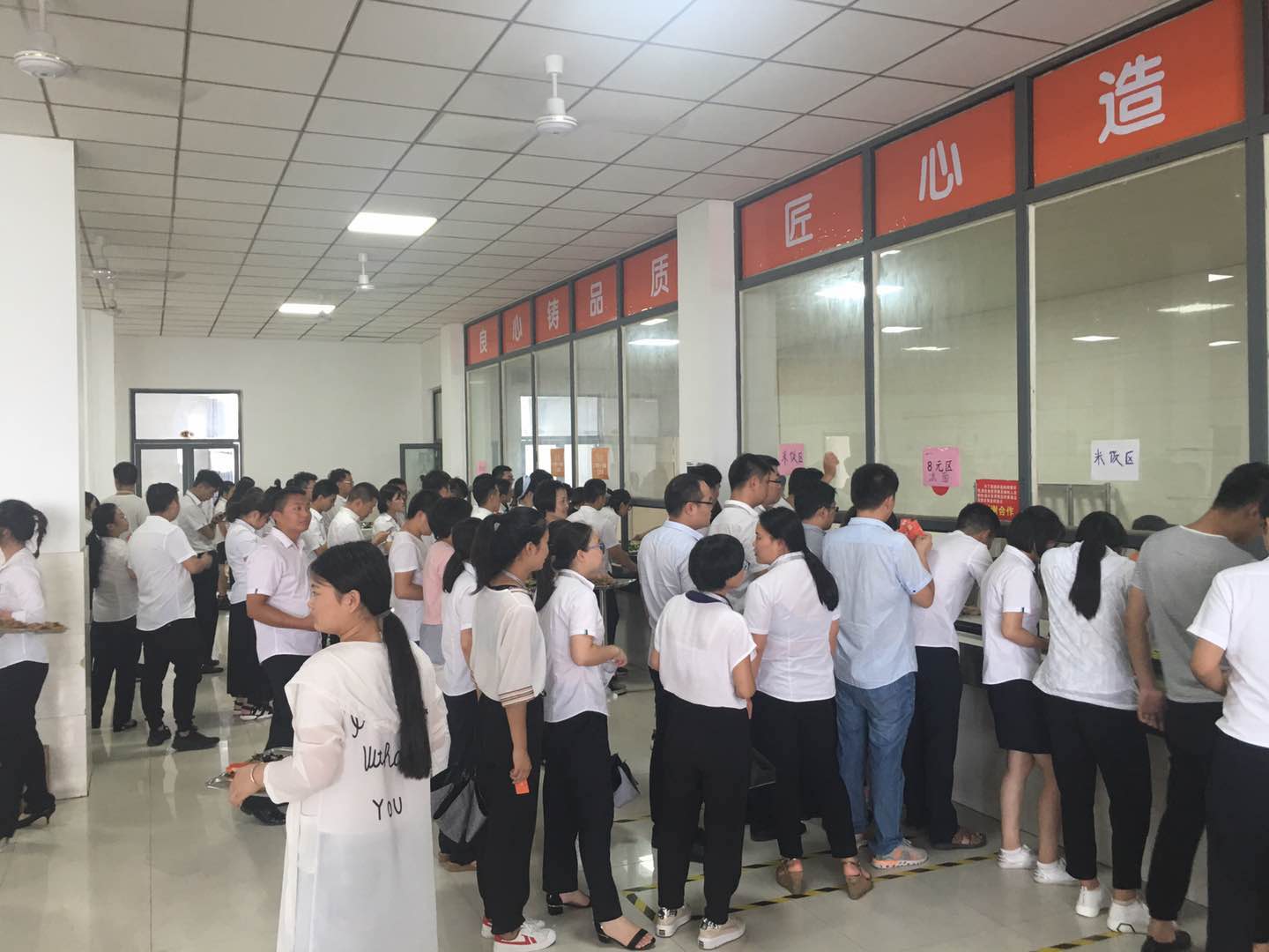 食堂承包，摩登7坚持“食材好食才好”