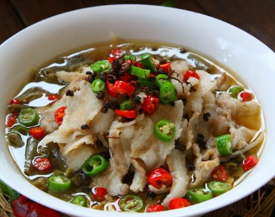 五花肉做出新美味：椒香五花肉，酸香麻辣让人忍不住口水