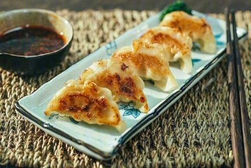 几道简单又丰富的电饭煲美食，不会炒菜也不能亏待自己~