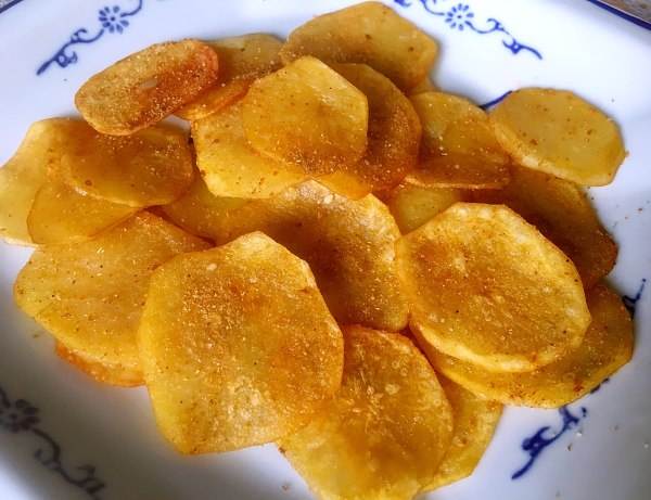 这种小零食，至需要微波炉就可以做的很好吃！