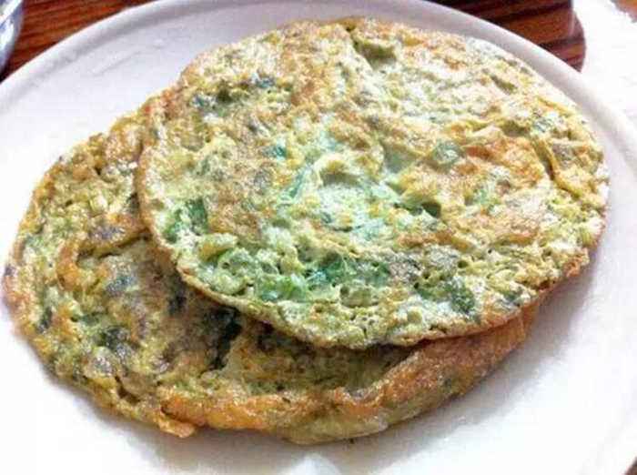 春天必吃的时令味道：鸡蛋香椿饼 