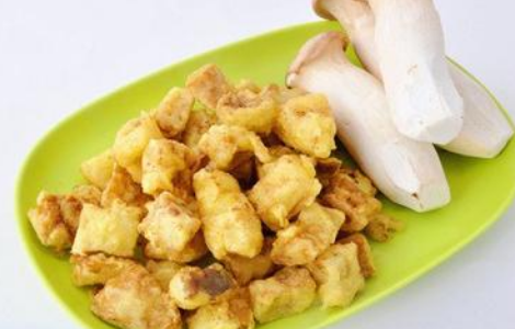 杏鲍菇新做法：脆皮菇，外酥里嫩，孩子吵着要吃！