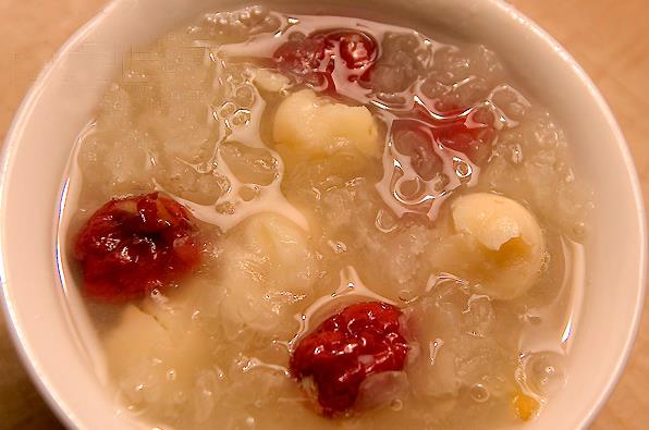 炎炎夏日，学会这三道消暑汤，再也不想出去买饮料！ 