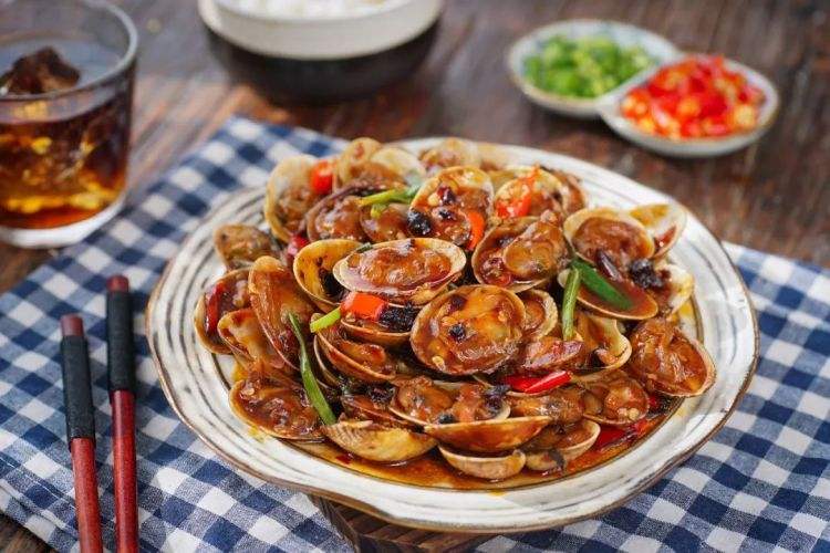 炒花甲这样做特别好吃！许多人第一步都不知道