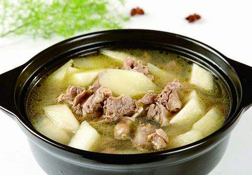 夏日祛湿，喝这几碗祛湿汤就够了！