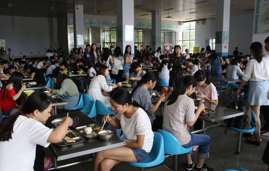 各大校园开始招生，食堂亦为考生择校要求