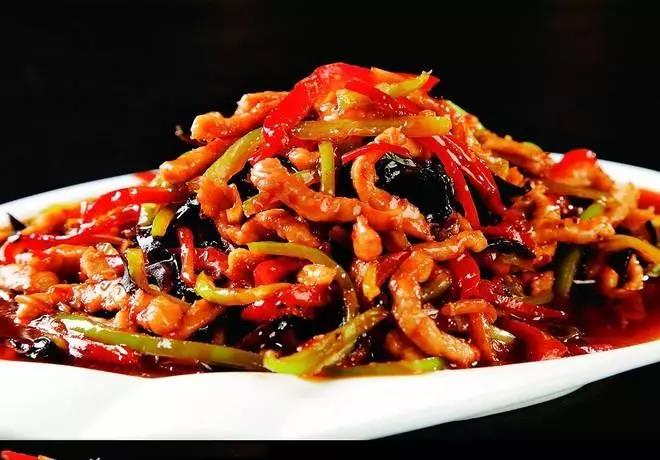 鱼香肉丝的家常做法，色香味俱全的下饭神菜！