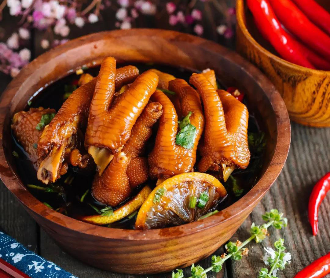 网红柠檬鸡爪，酸辣爽口，越啃越有味儿~