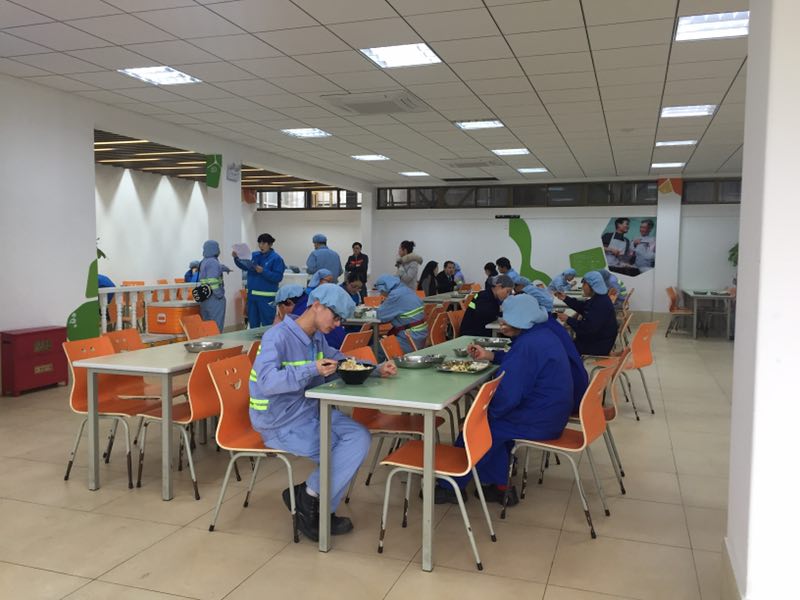 东莞员工集体用餐商务快餐选摩登7健康又营养！