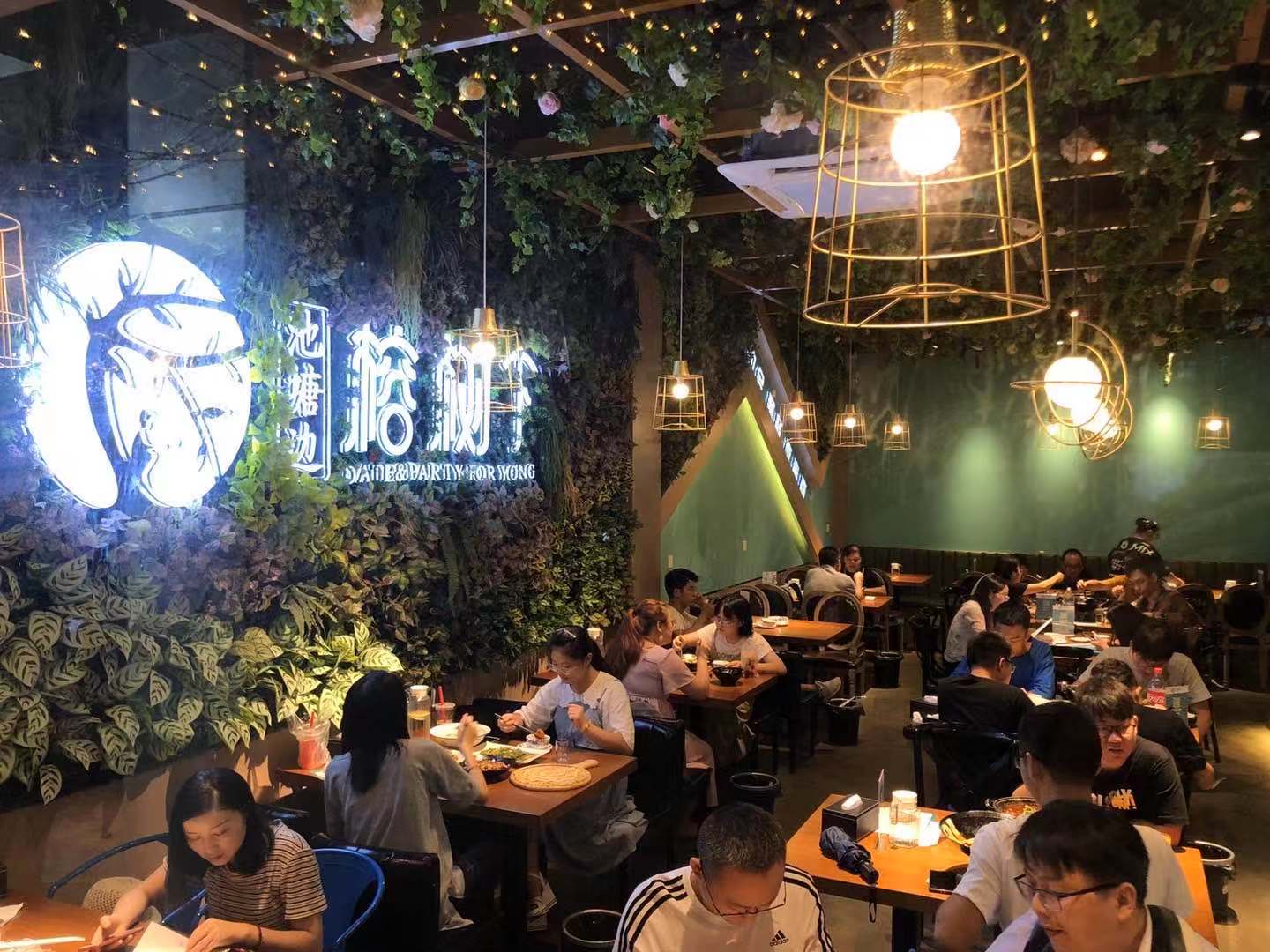 安大附近必去的【圣诞约会打卡地】！！