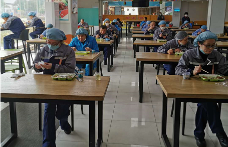 复工后的食堂如何防控疫情？这家企业的做法堪称“教科书 